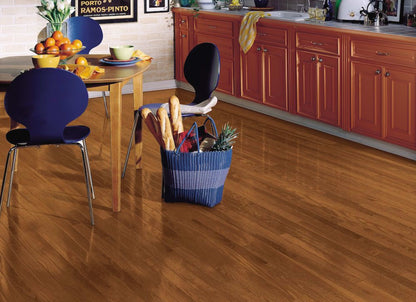 Manchester Red Oak Solid in Gunstock 2-1/4"