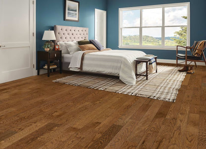 Dundee Red Oak Solid in Timeless Appeal 5"